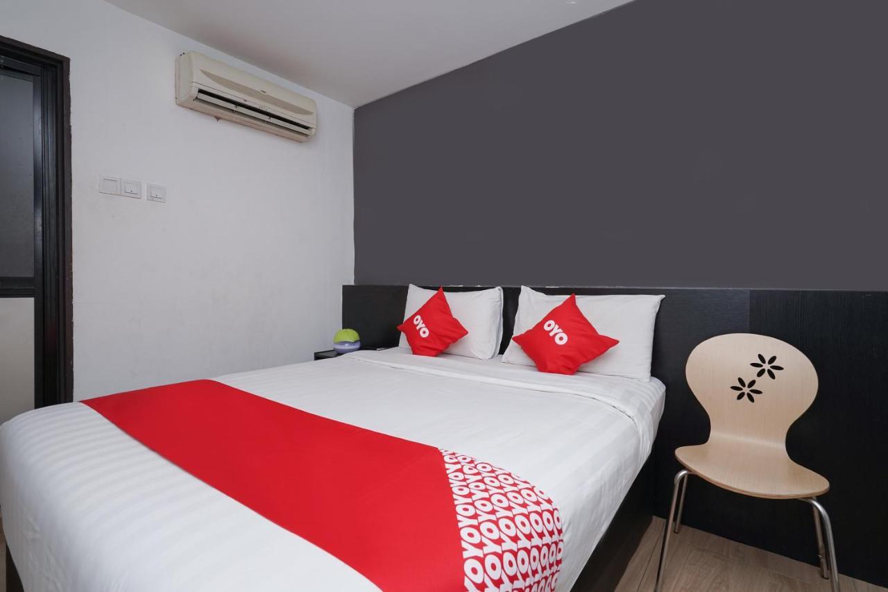 Oyo 90106 Sindbad Hotel Куала-Лумпур Экстерьер фото
