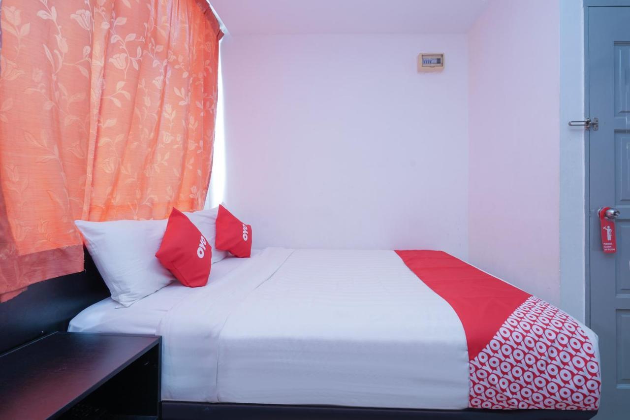 Oyo 90106 Sindbad Hotel Куала-Лумпур Экстерьер фото