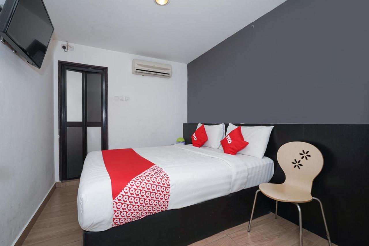 Oyo 90106 Sindbad Hotel Куала-Лумпур Экстерьер фото