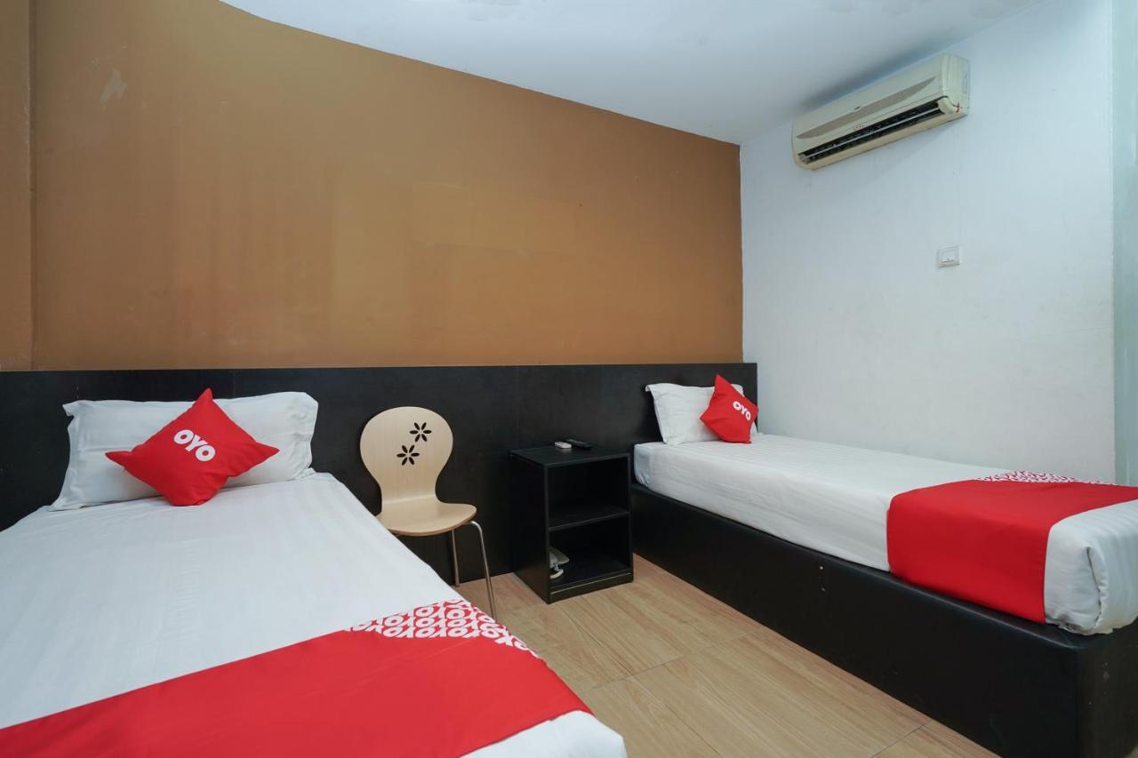 Oyo 90106 Sindbad Hotel Куала-Лумпур Экстерьер фото
