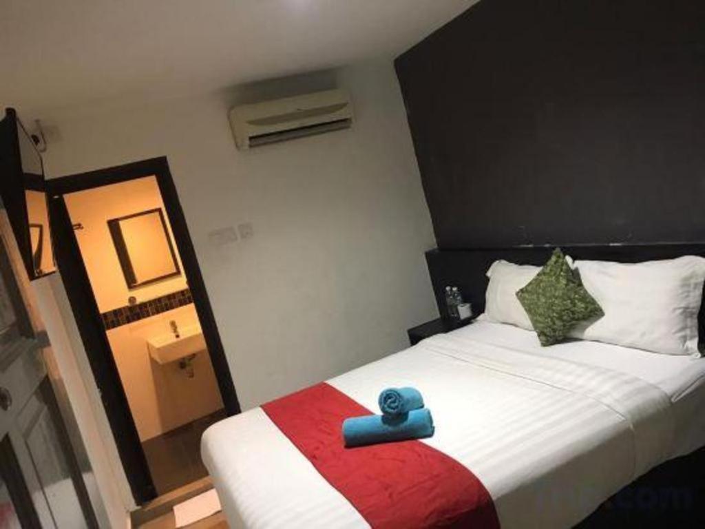 Oyo 90106 Sindbad Hotel Куала-Лумпур Экстерьер фото